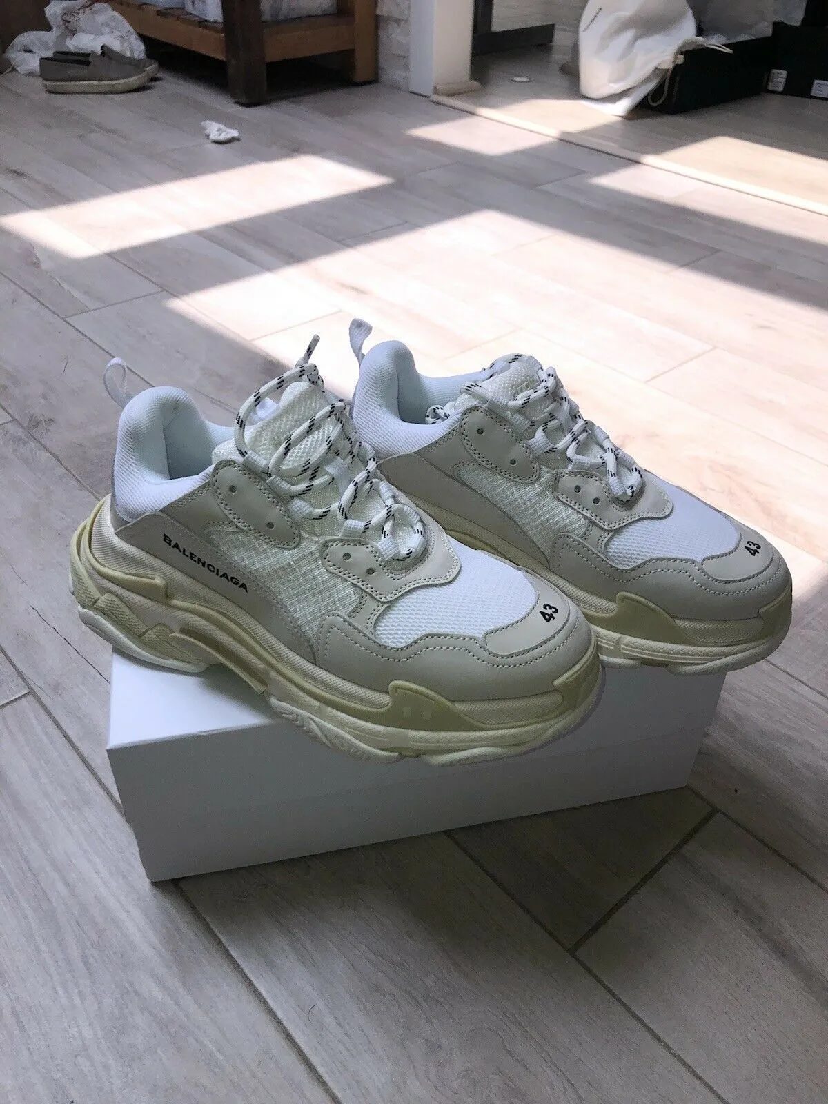 Balenciaga | Triple S Sneakers | All White