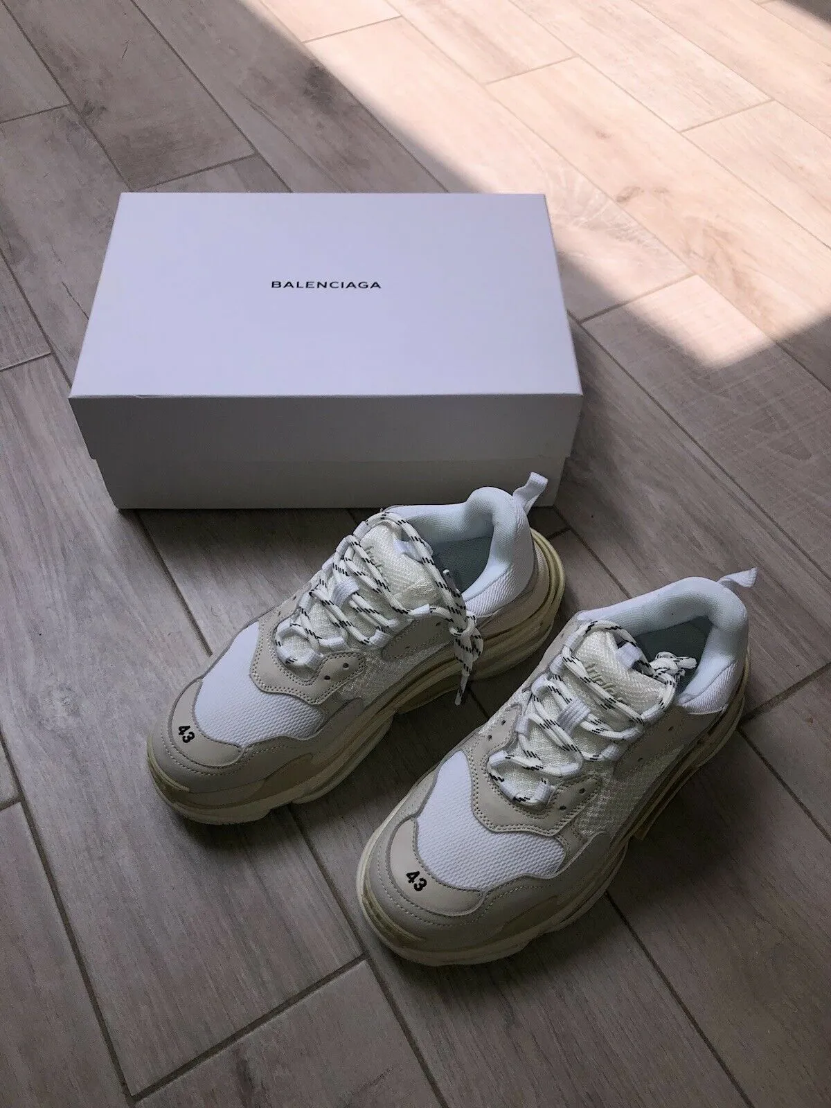 Balenciaga | Triple S Sneakers | All White