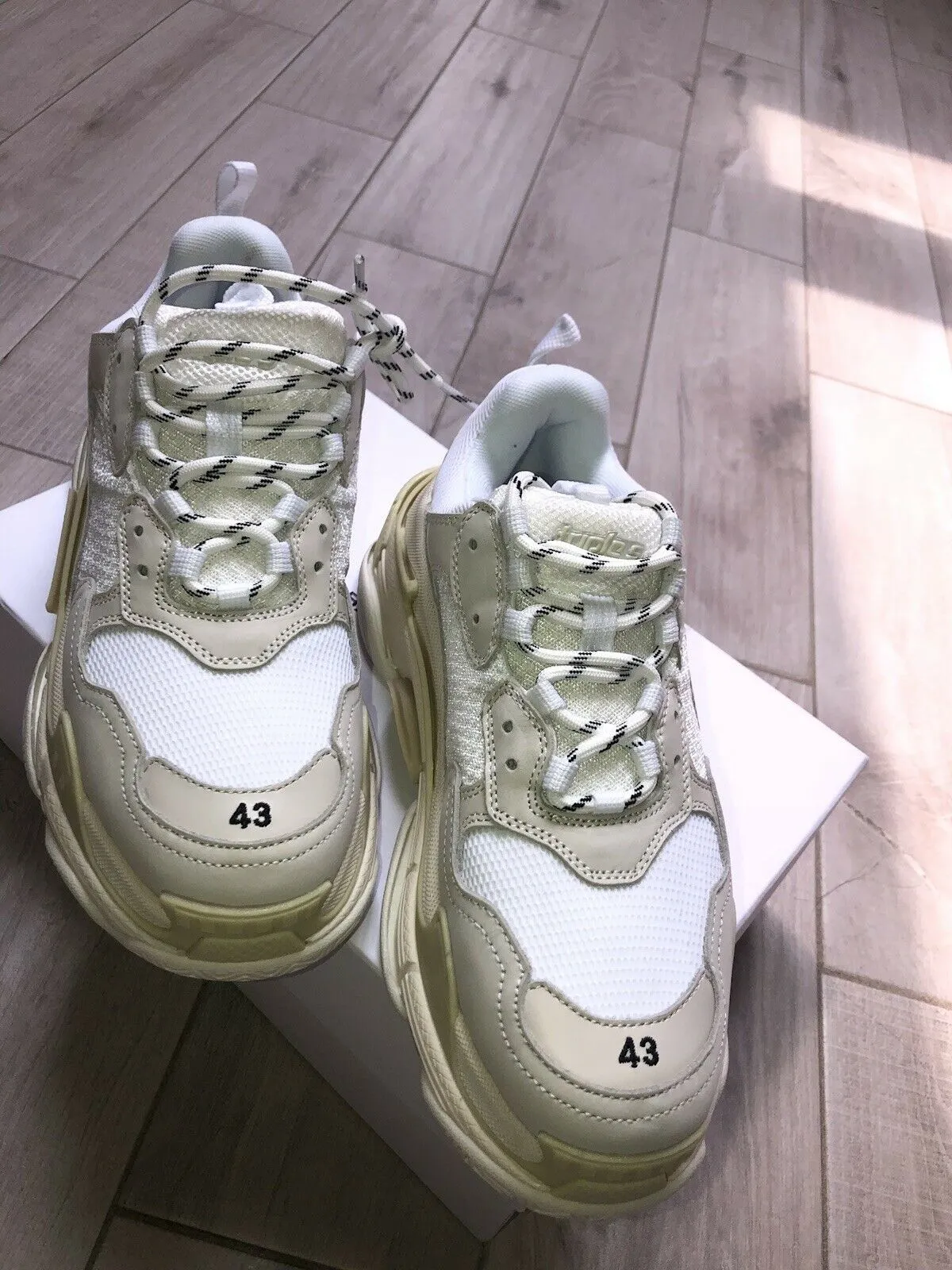 Balenciaga | Triple S Sneakers | All White