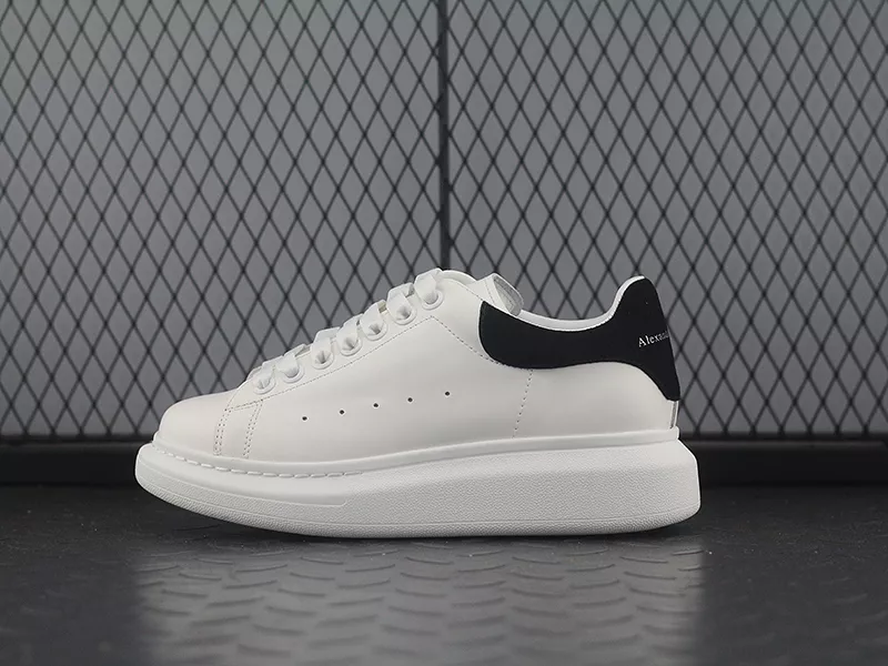 【Clearance】 MCQ sole sneaker White Black（EU39）