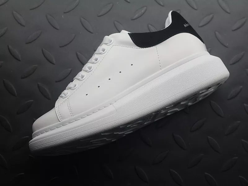 【Clearance】 MCQ sole sneaker White Black（EU39）