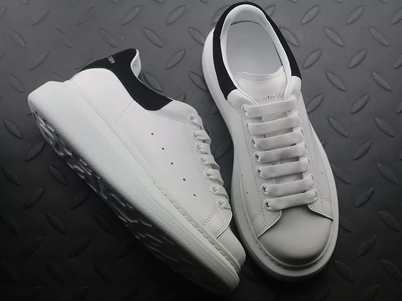 【Clearance】 MCQ sole sneaker White Black（EU39）