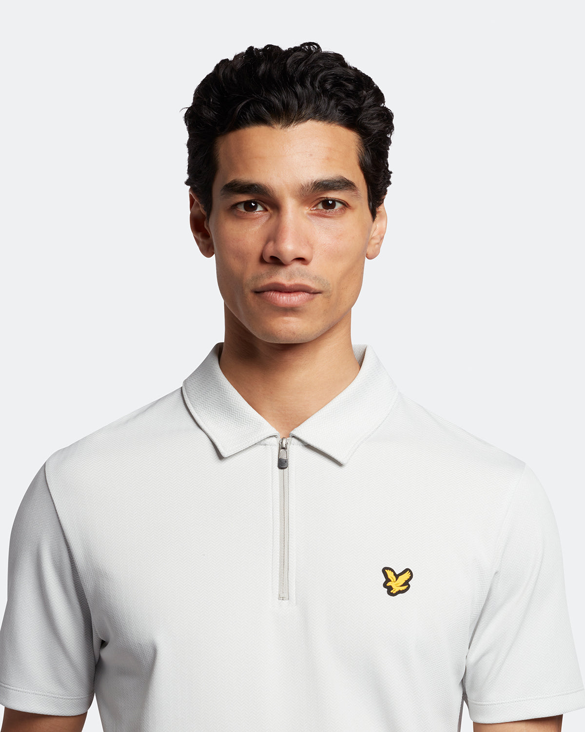 Lyle & Scott Golf Chevron Zip Polo Pebble/White - SS23