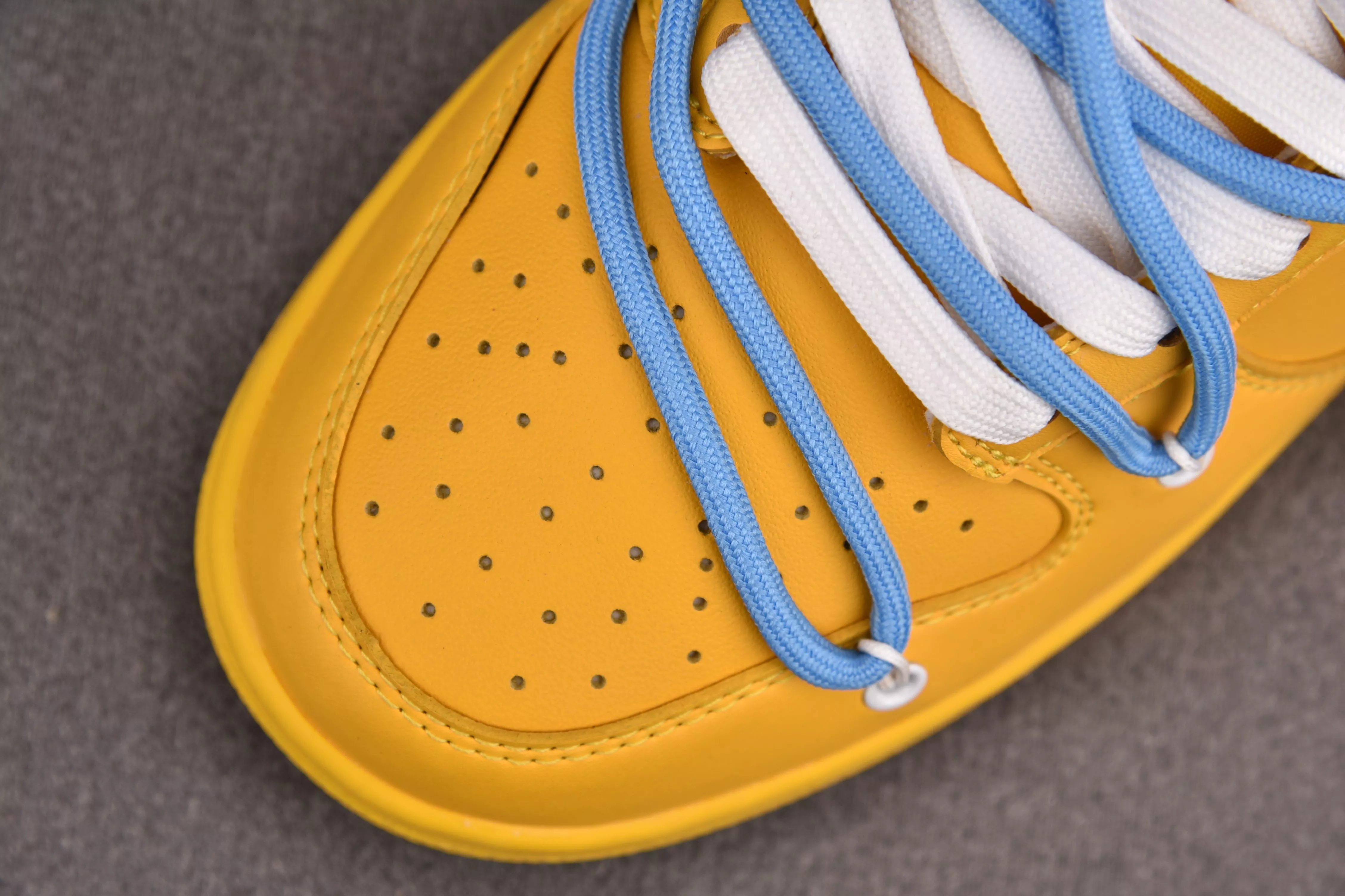 Nike Dunk Low Dancing Bear Yellow (Custom Sneaker)