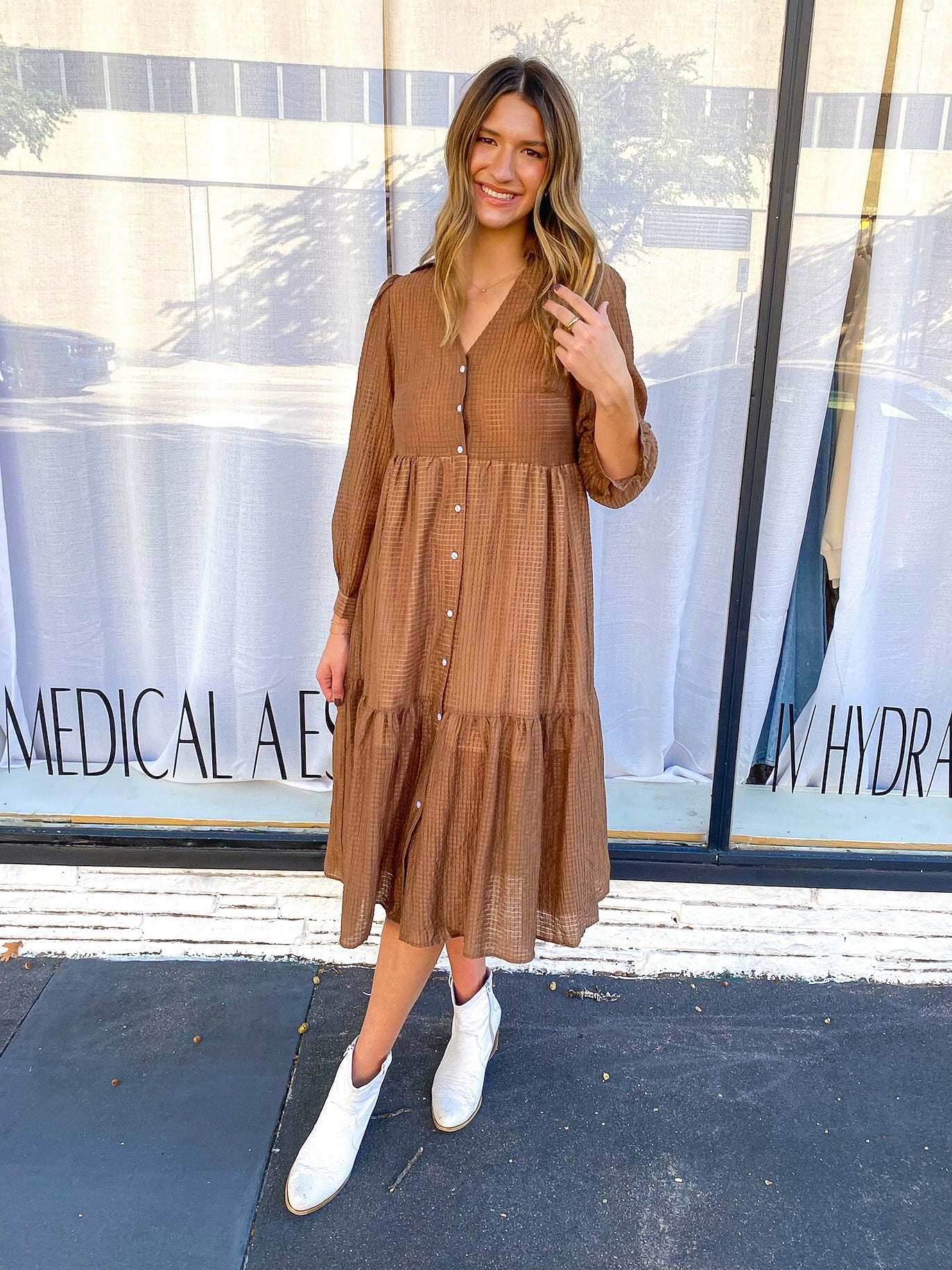 SOLID LONG SLEEVE TIERED RUFFLE MIDI DRESS - BROWN