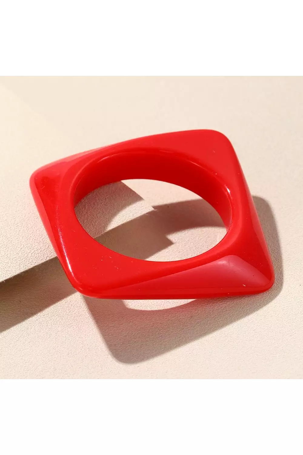 SQUARED BANGLE RED